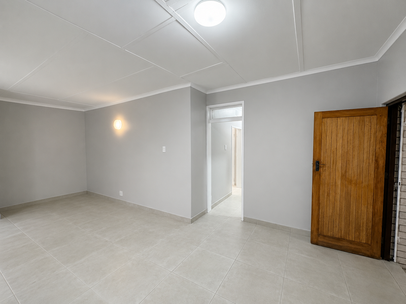 Beautifully Renovated Family Home - Photo 10
