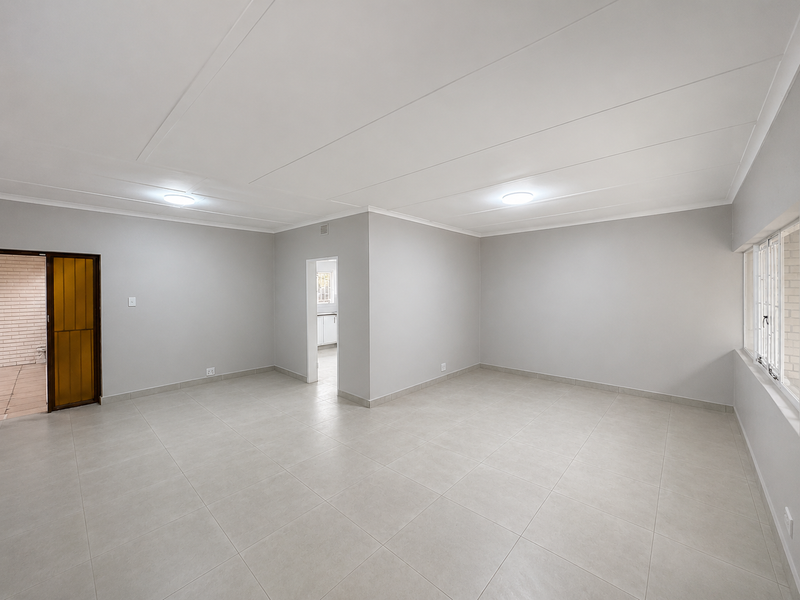 Beautifully Renovated Family Home - Photo 9