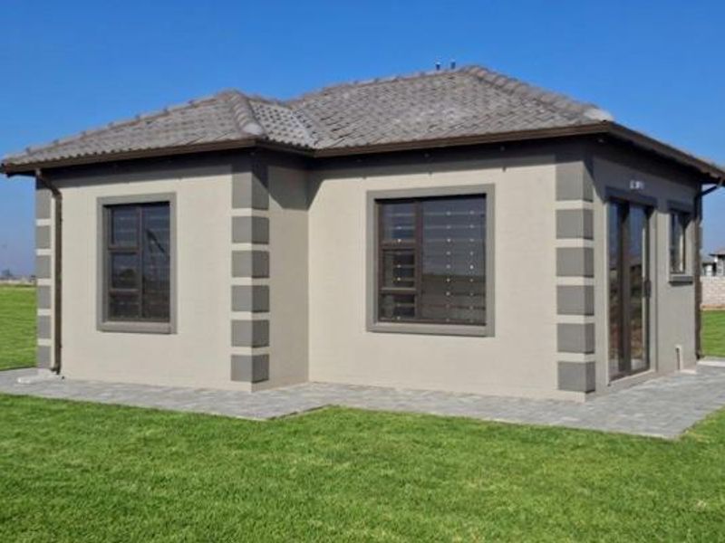Charming 2-Bedroom Home for Sale in Windmill Park - Photo 4