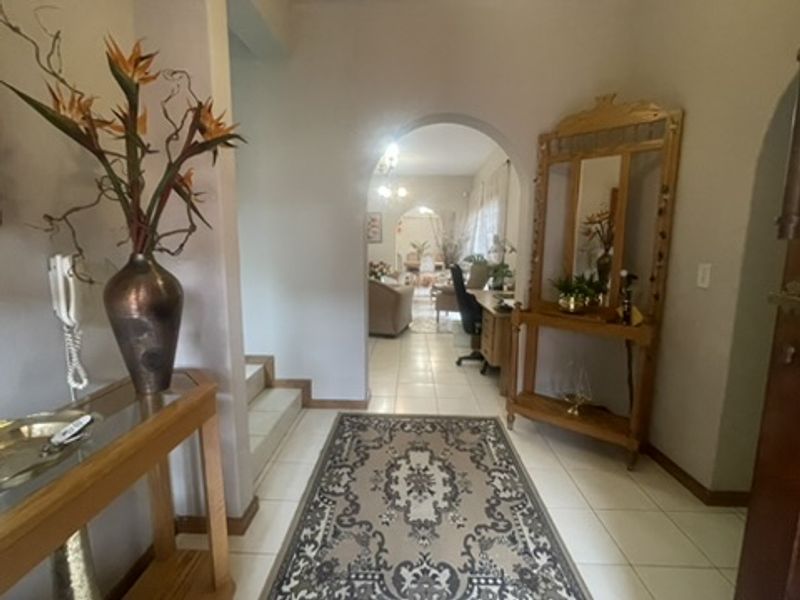 SECURE LUXURIOUS WITH BREATHTAKING MOUNTAIN VIEWS!!! JUST MOVE IN & RELAX!!! - Photo 3