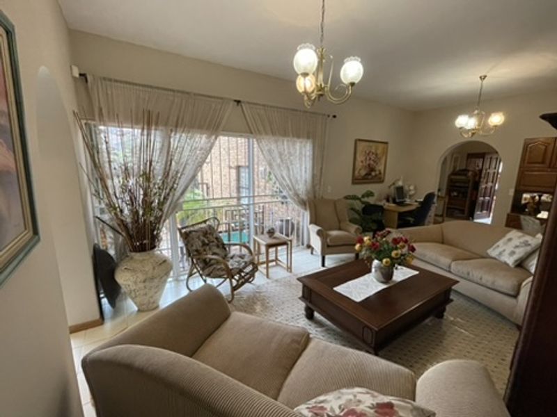 SECURE LUXURIOUS WITH BREATHTAKING MOUNTAIN VIEWS!!! JUST MOVE IN & RELAX!!! - Photo 5