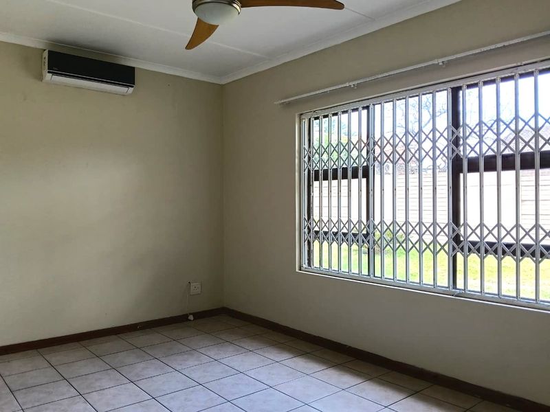 Discover Comfort And Convenience in Birdswood - Photo 6