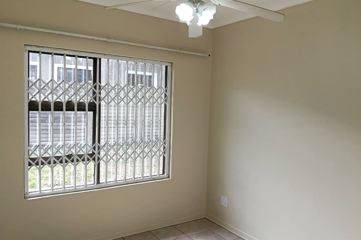 Discover Comfort And Convenience in Birdswood - Photo 5