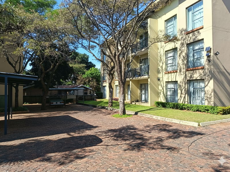 Well-Maintained 3-Bedroom Apartment – Move-In Ready - Photo 1