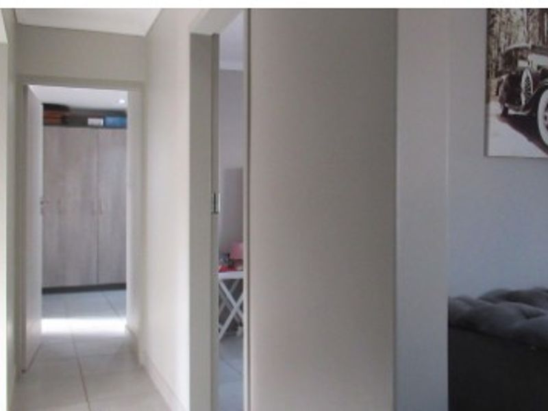 Exceptional Value in Cosmos City- 3 Bedroom House for Sale - Photo 9