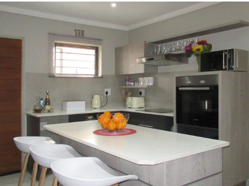Exceptional Value in Cosmos City- 3 Bedroom House for Sale - Photo 4