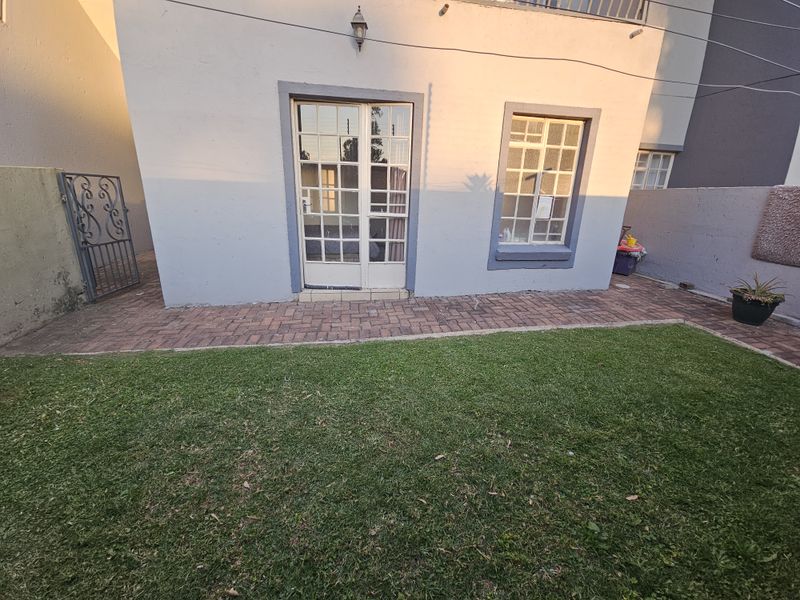Enjoy comfortable living in a modern apartment located within a secured Estate - Photo 2