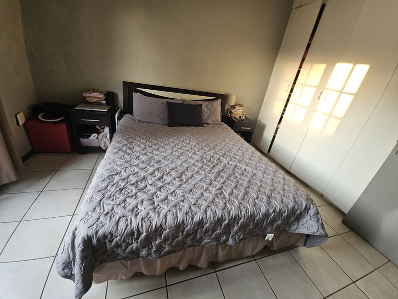 Enjoy comfortable living in a modern apartment located within a secured Estate - Photo 8
