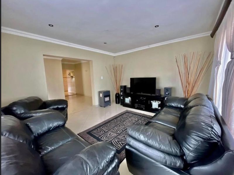 3 Bedroom house to rent - Photo 4