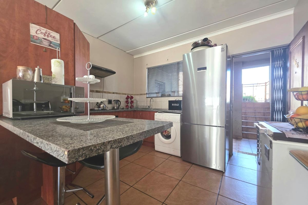Beautiful ground floor apartment - Photo 2