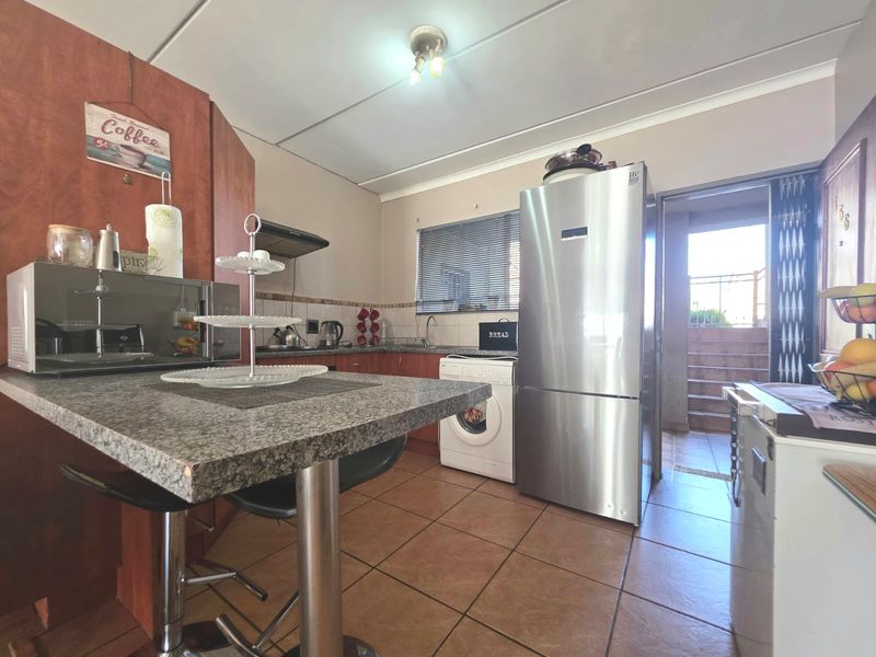 Beautiful ground floor apartment - Photo 2