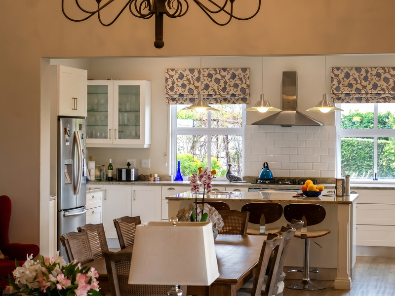 Elegant North Facing home with expansive garden and beautiful views in Garlington Estate - Photo 10