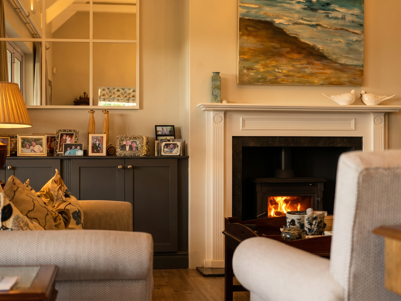 Elegant North Facing home with expansive garden and beautiful views in Garlington Estate - Photo 7