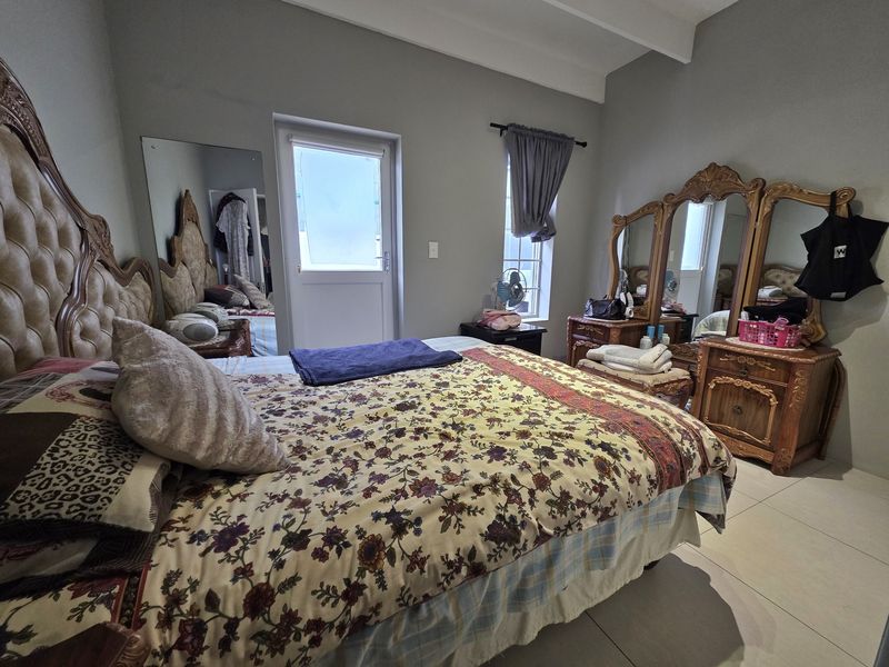 A Place to Call Home in De Oude Arena - Photo 6