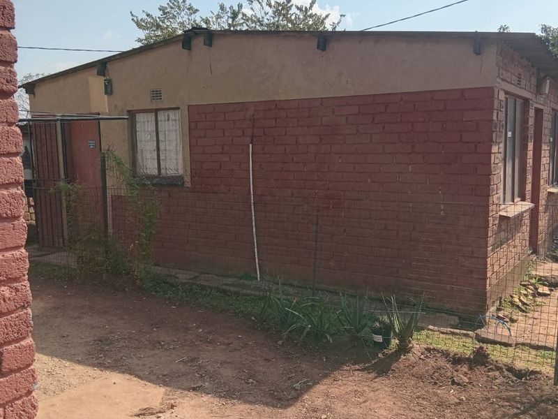 House for Sale in Tsakane - Photo 2
