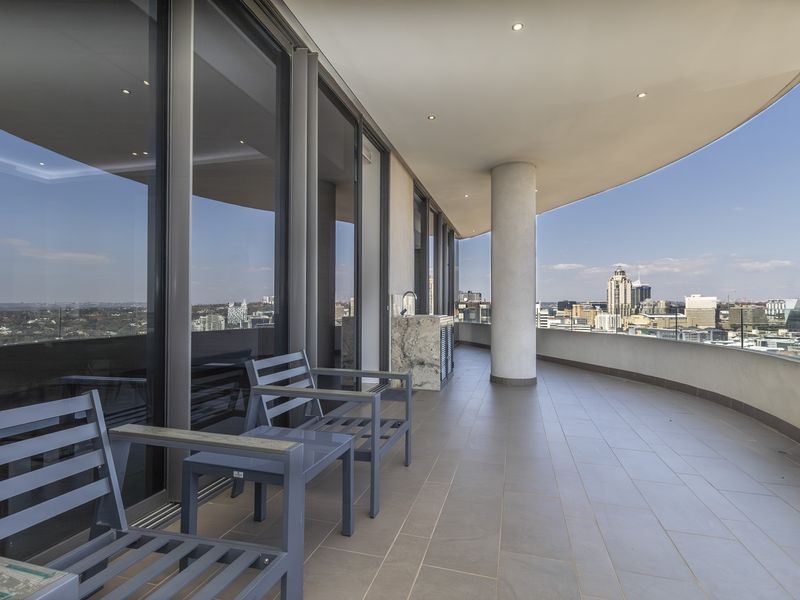 A LIfestyle like no other in Sandton Central - Photo 1