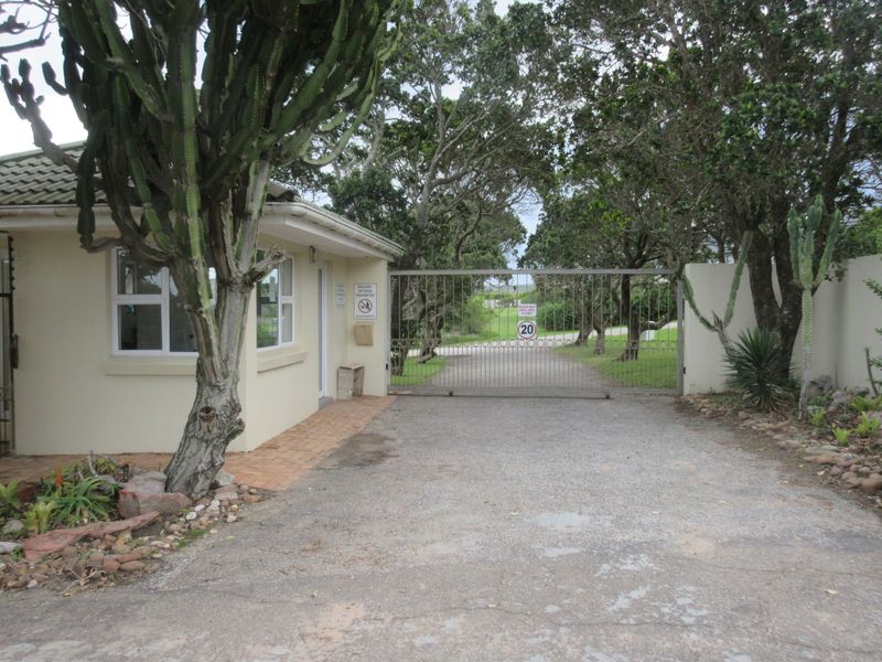 The Best of Secure Living in Port Alfred's Umdoni Downs Estate - Photo 2
