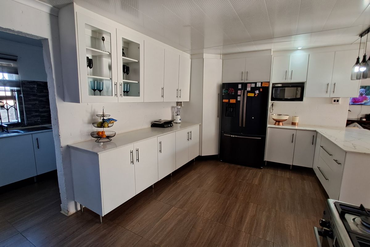 Ideal family home - Photo 3