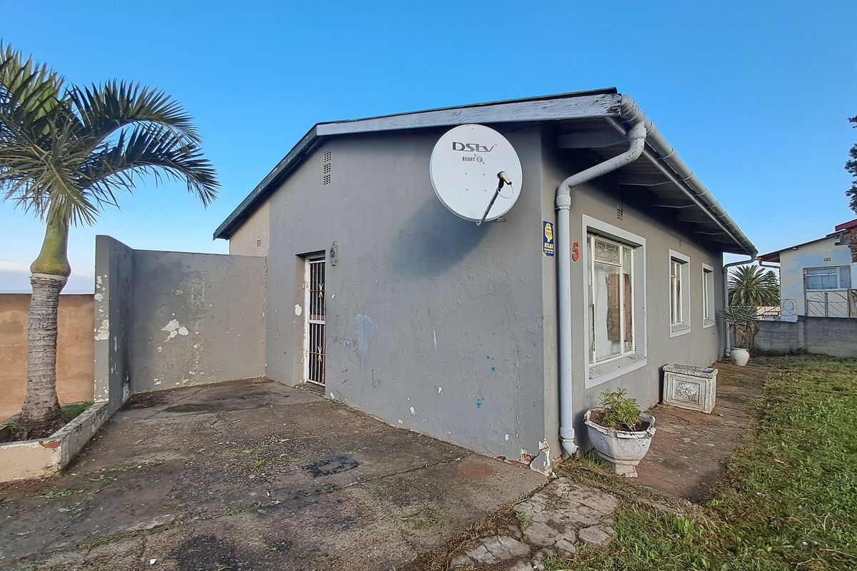 Project Perfection! 3-Bed House Home Awaiting Your Personal Touch - Photo 3