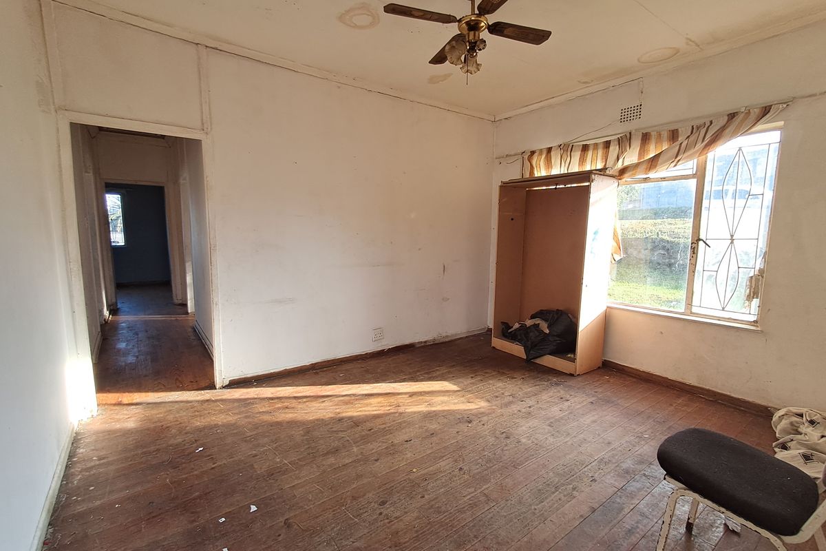 Project Perfection! 3-Bed House Home Awaiting Your Personal Touch - Photo 5