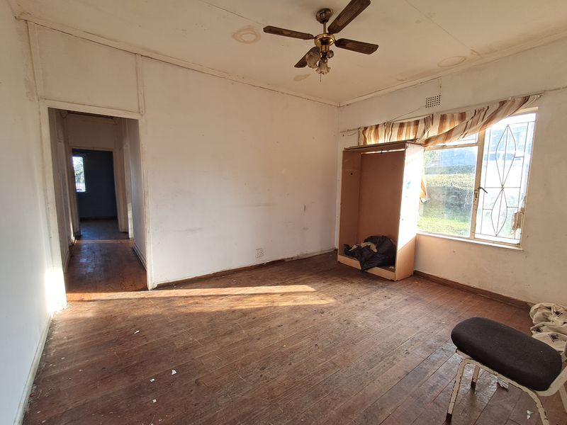 Project Perfection! 3-Bed House Home Awaiting Your Personal Touch - Photo 5