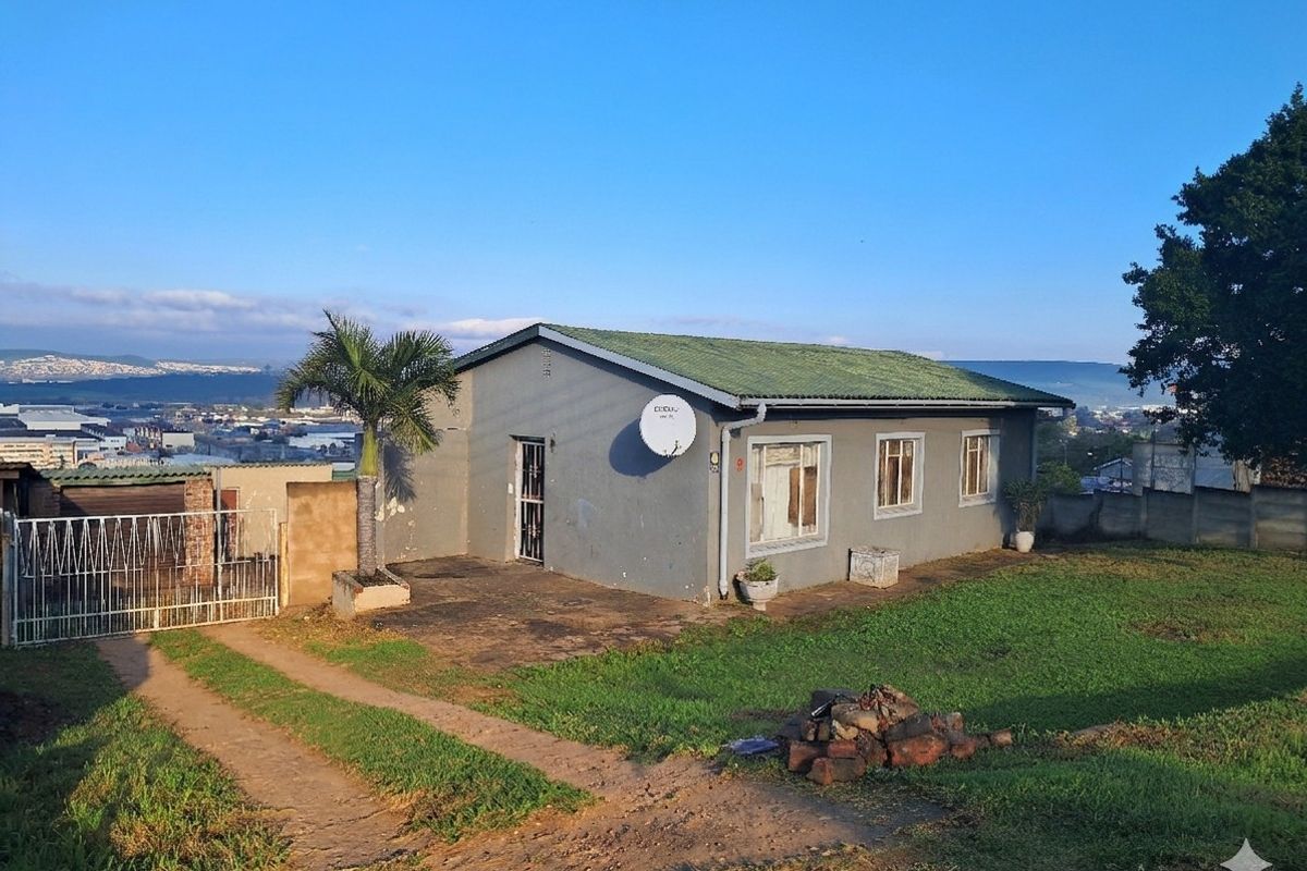 Project Perfection! 3-Bed House Home Awaiting Your Personal Touch - Photo 2