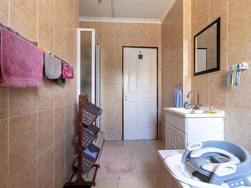 A MUST SEE!!! Modern 2 bedroom townhouse for sale in Meyersdal !!! - Photo 8