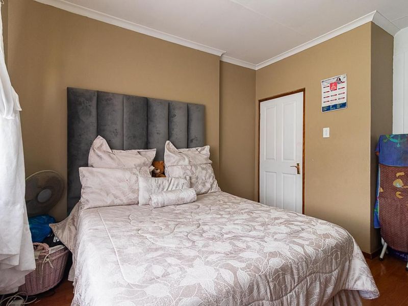 A MUST SEE!!! Modern 2 bedroom townhouse for sale in Meyersdal !!! - Photo 6