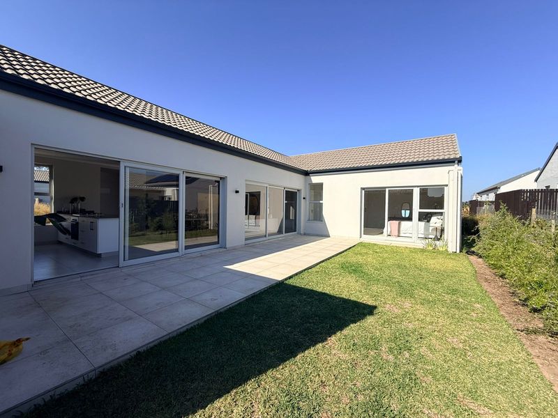 2 Bedroom Home to Rent in Lalela Estate - Photo 9