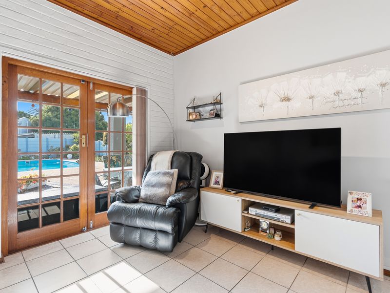 Excellent Position in Old Edgemead. Just waiting for you! - Photo 7