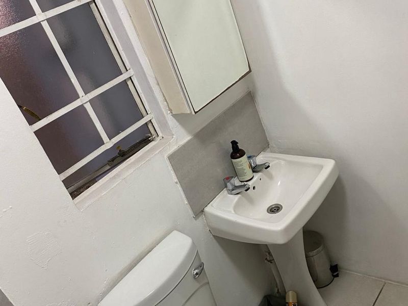 NEAT APARTMENT - Photo 7
