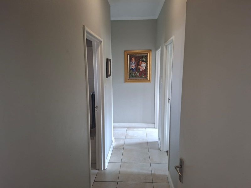Well-Maintained 3-Bedroom Face brick Townhouse in Secure Hutten Heights Complex - Photo 9