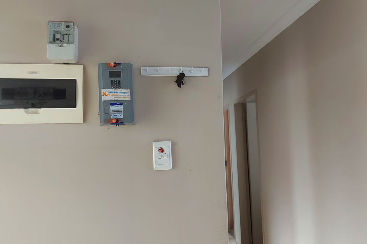 Modern 3-Bedroom Apartment in a Well-Maintained Complex, Geelhout Park, Rustenburg - Photo 5