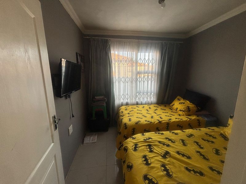 Stunning 3-bedroom home for sale - Photo 6