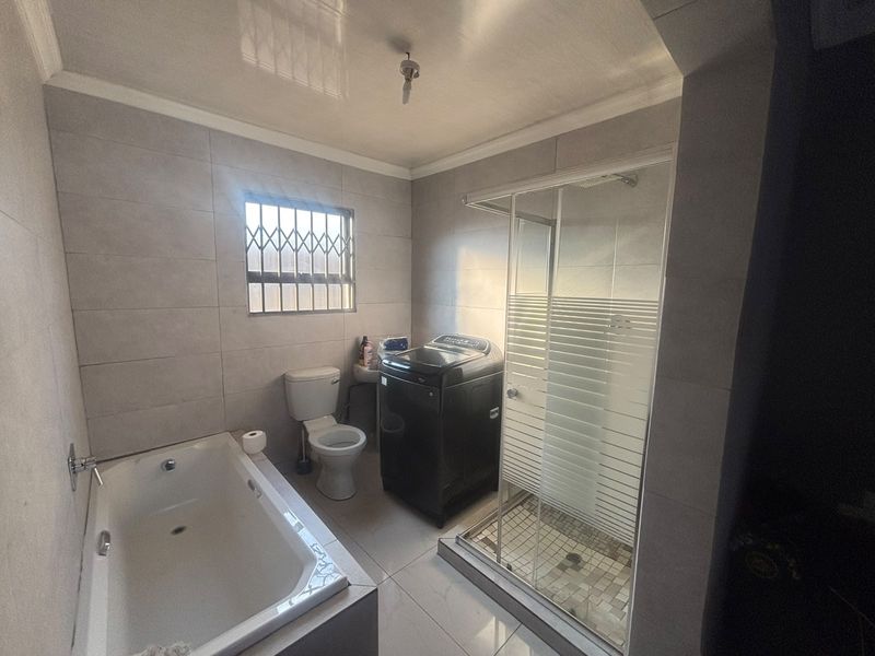 Stunning 3-bedroom home for sale - Photo 8