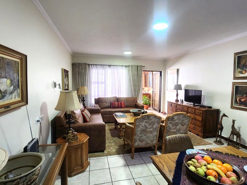 1-bedroom retirement unit - Photo 4