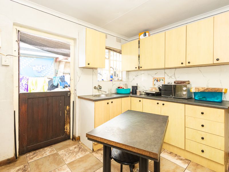 Cozy 2 Bedroom Home For Sale In Belhar - Photo 5
