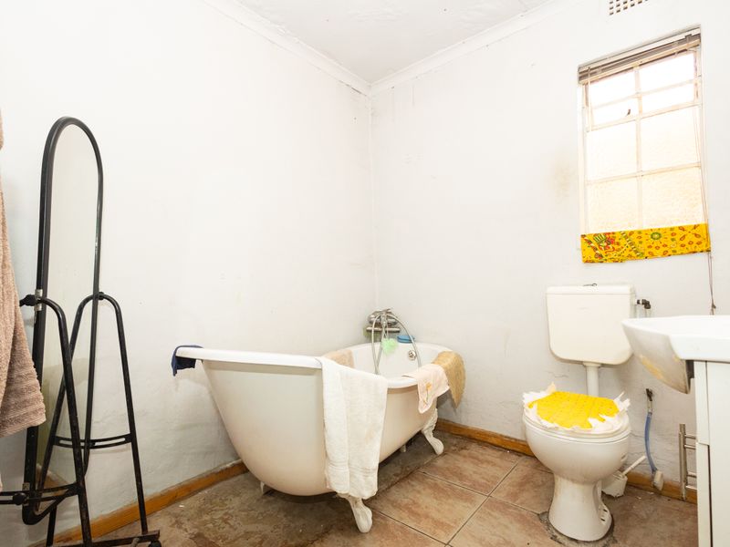 Cozy 2 Bedroom Home For Sale In Belhar - Photo 9