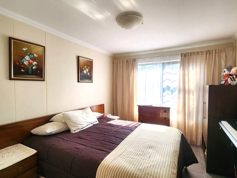 2-bedroom ground floor retirement unit - Photo 7