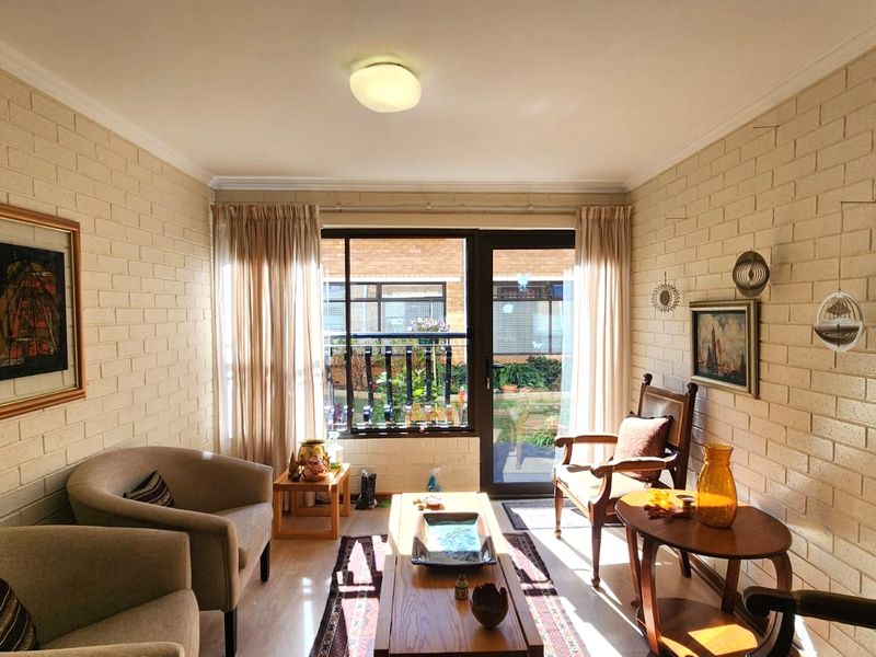 2-bedroom ground floor retirement unit - Photo 4