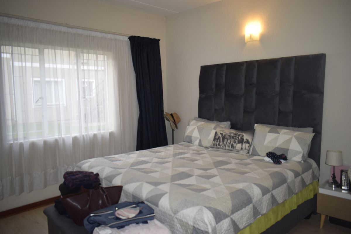 Ground unit with 2 bedroom for sale in Comet - Photo 4