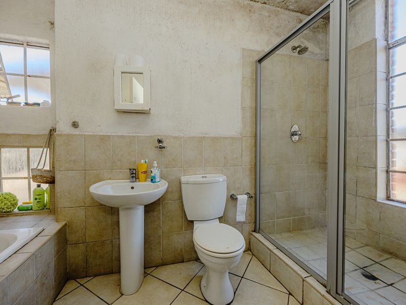 Stunning 2-Bedroom Apartment For Sale in Laser Park, Roodepoort – Modern Living Awaits Your Arrival! - Photo 6