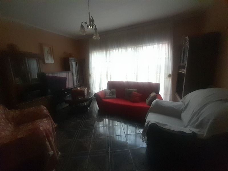 Semi face brick  home for sale - Photo 6