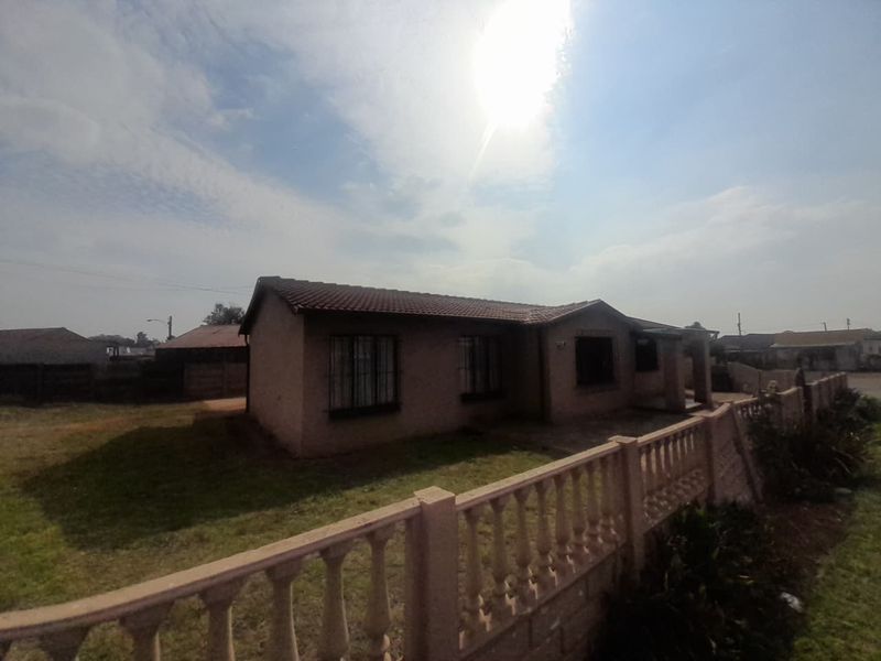 Modern house for sale - Photo 1