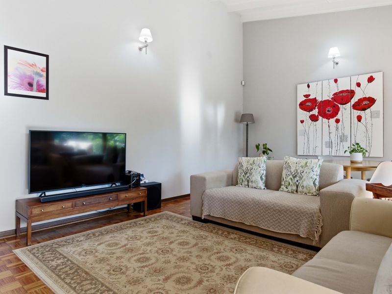Bidding to start from R2,400mil.!! Live Luxury, Modern Auction! - Photo 8