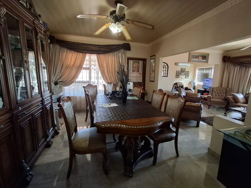 Beautiful, maintained family home for sale in well-established suburb - Photo 8