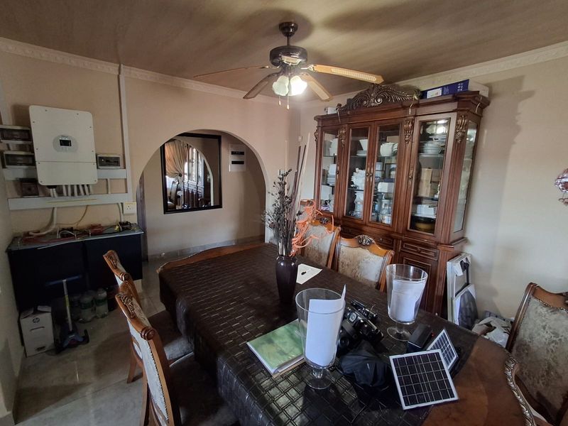 Beautiful, maintained family home for sale in well-established suburb - Photo 7