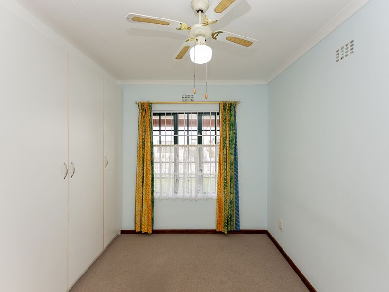 House Rental Monthly In Velddrif - Photo 10