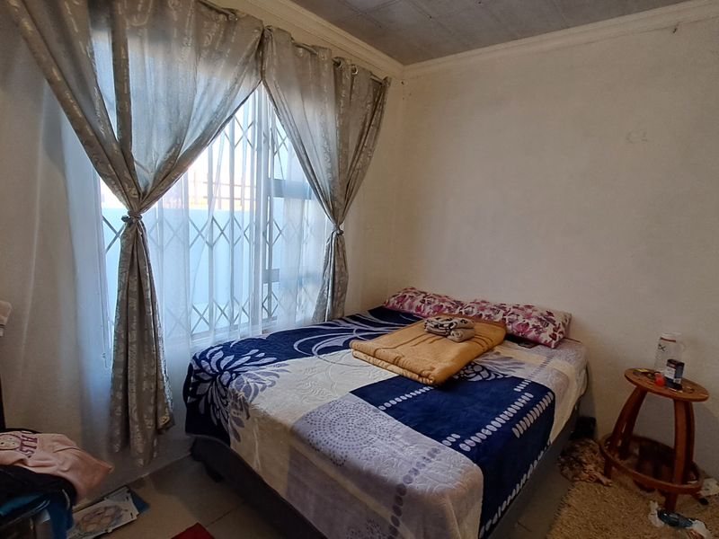 Compact family home - Photo 6