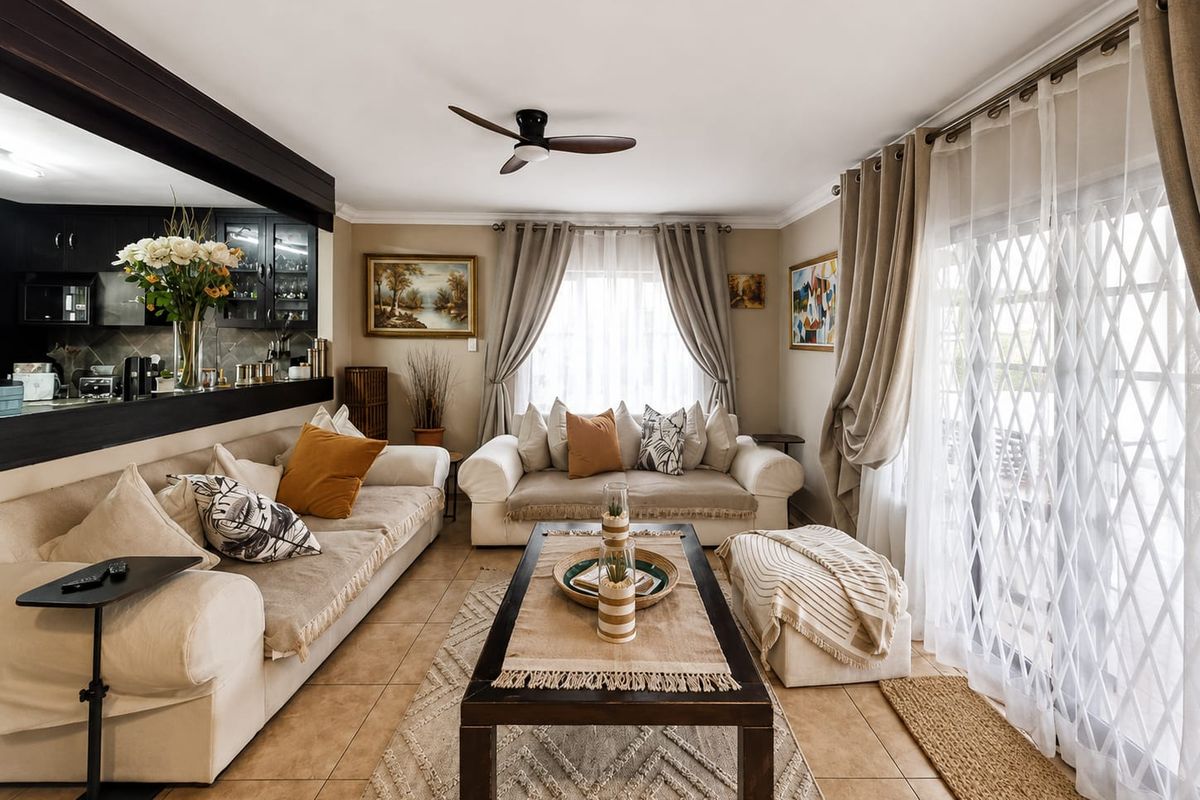 Spacious Family Home with Flatlet - Photo 5